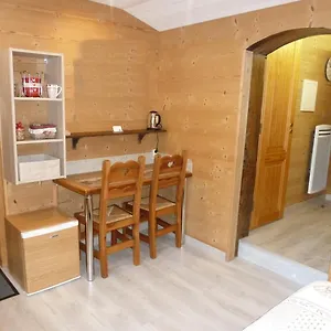 https://le-piou.hotels-rhonealpes.com